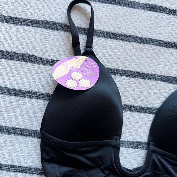 SPANX Suit Your Fancy Plunge Low-Back Thong Bodysuit Size Medium NWT - Picture 3 of 6